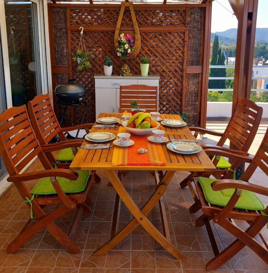 Katerinas Roof House *
